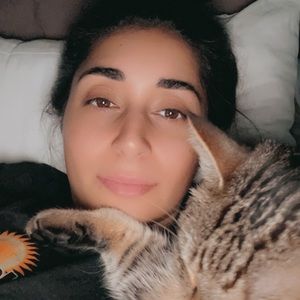 Meet your Posher, Holly